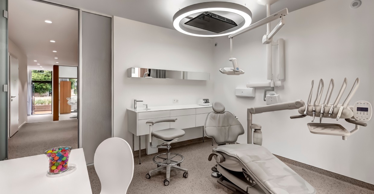 Dr Vincent Vaglio traitement orthodontie adulte Geneve